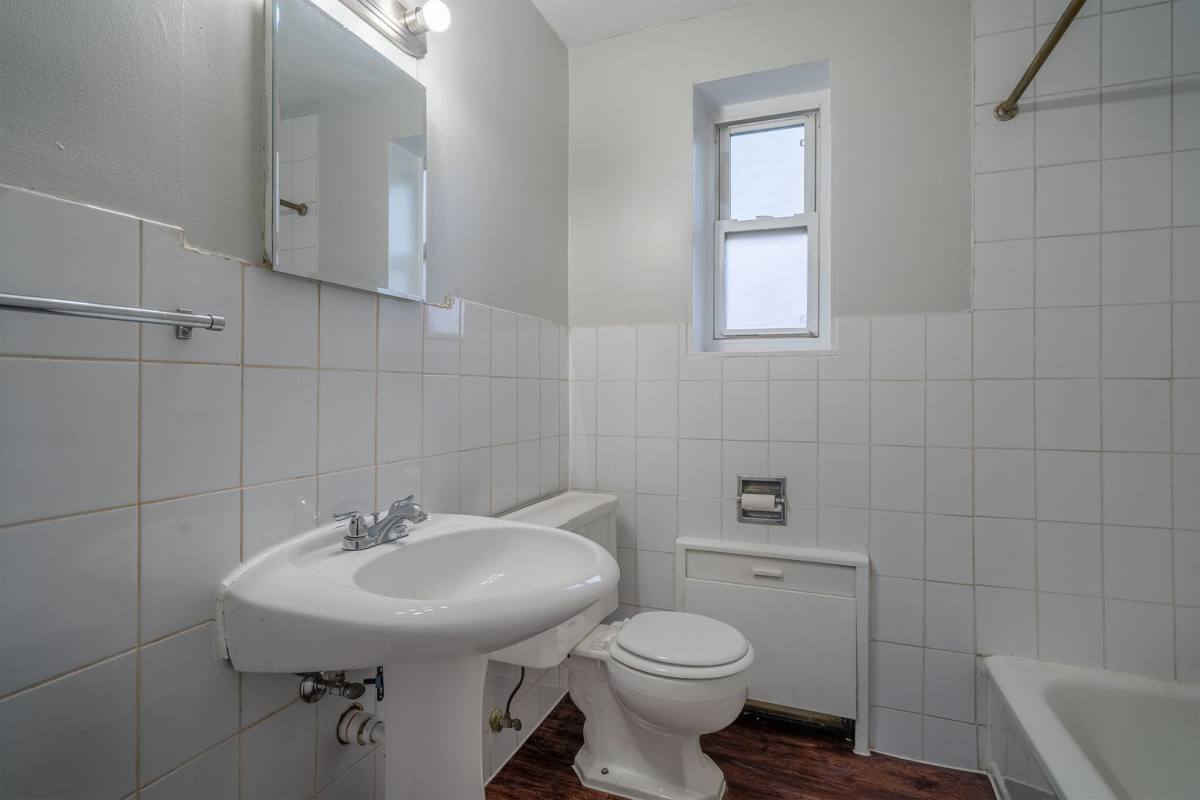 Apartment for rent at 2002 Delaware Ave, Buffalo, NY 14216