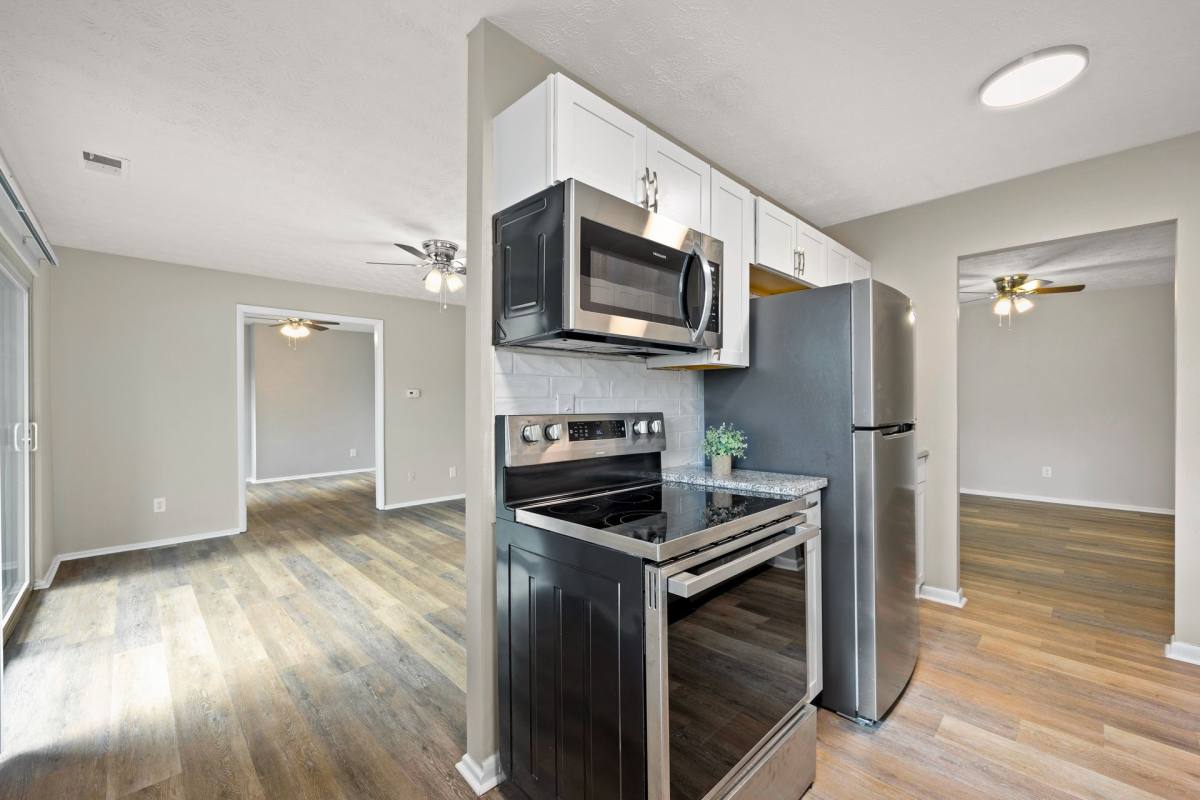Apartment for rent at 1410 Springfield Pike, Cincinnati, OH 45215