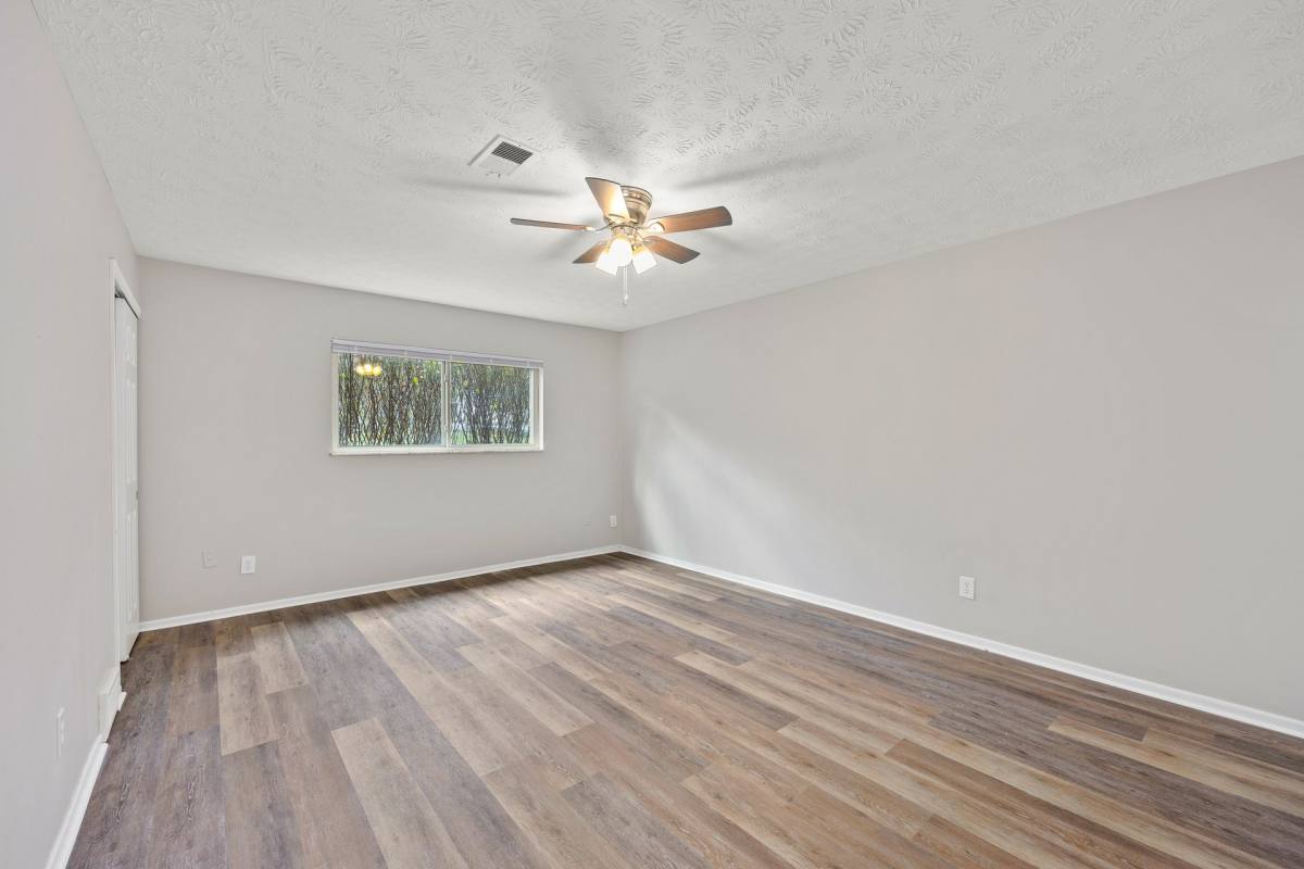 Apartment for rent at 1410 Springfield Pike, Cincinnati, OH 45215