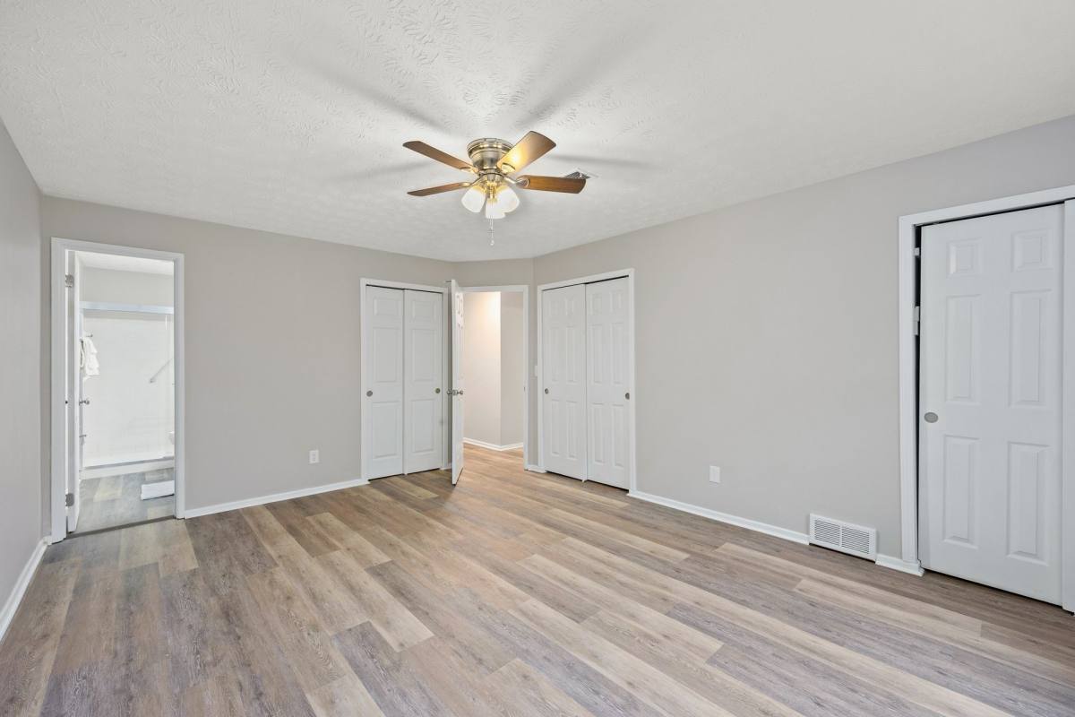 Apartment for rent at 1410 Springfield Pike, Cincinnati, OH 45215