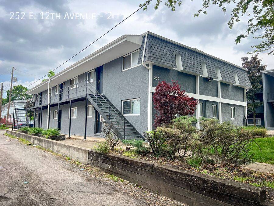 Apartment for rent at 252 E 12th Ave #2, Columbus, OH 43201