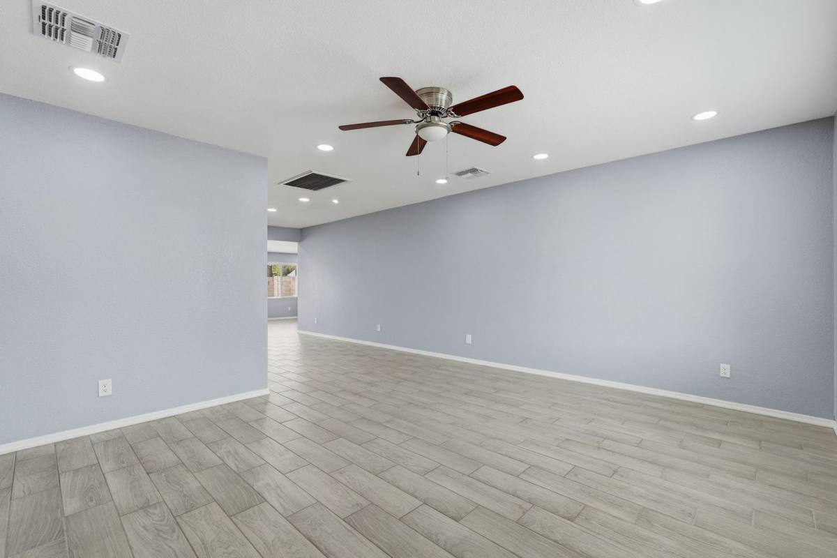 House for rent at 2934 N 79th Lane, Phoenix, AZ 85033