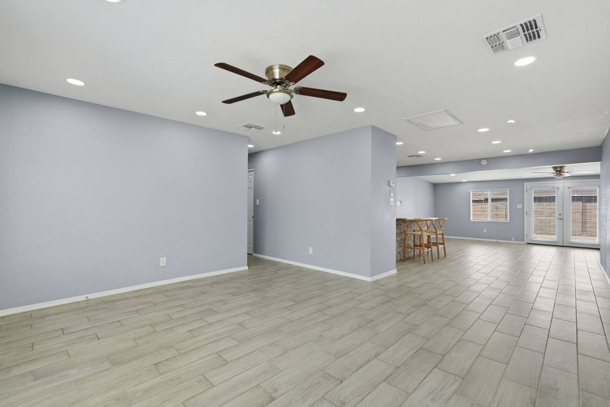 House for rent at 2934 N 79th Lane, Phoenix, AZ 85033