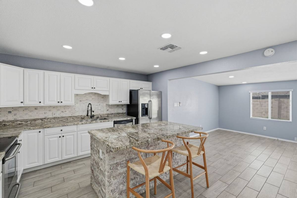 House for rent at 2934 N 79th Lane, Phoenix, AZ 85033