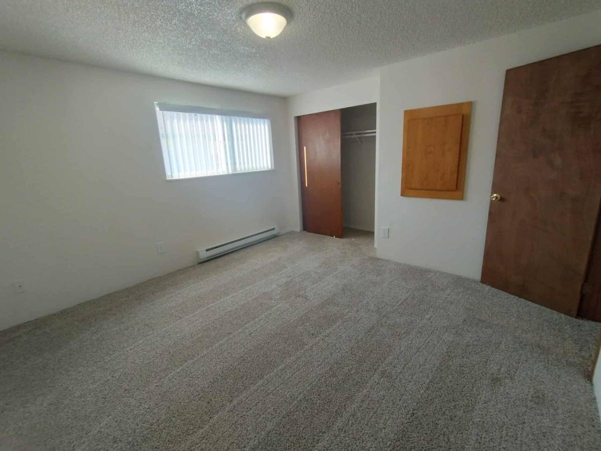 Townhouse for rent at 1355 NW 2nd St, McMinnville, OR 97128