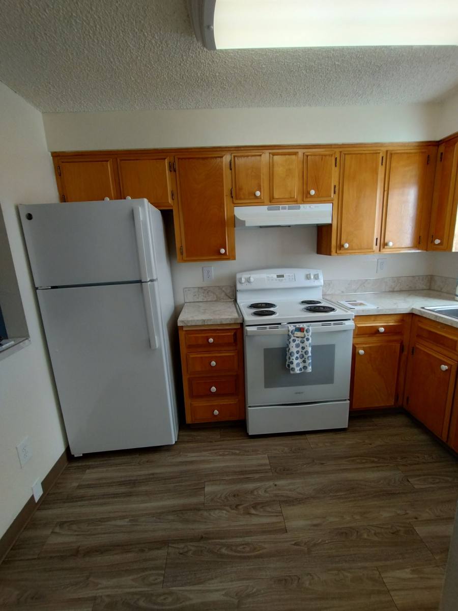 Townhouse for rent at 1355 NW 2nd St, McMinnville, OR 97128