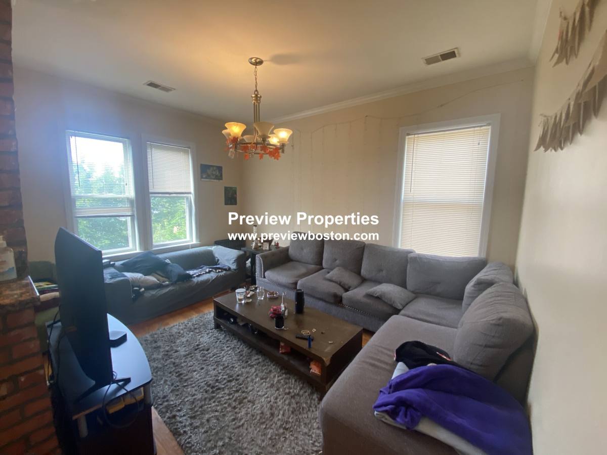 Apartment for rent at 30 Circuit St #3P, Boston, MA 02118