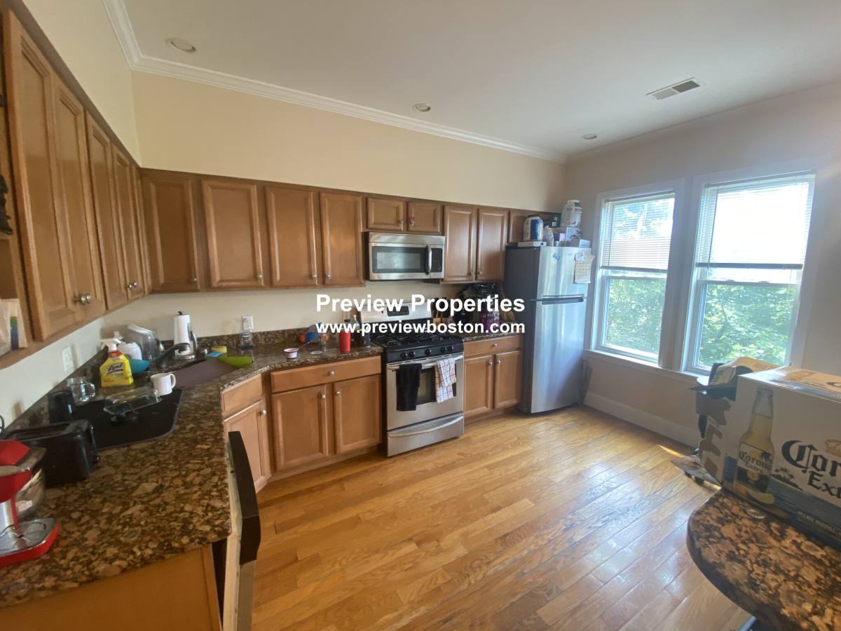 Apartment for rent at 30 Circuit St #3P, Boston, MA 02118