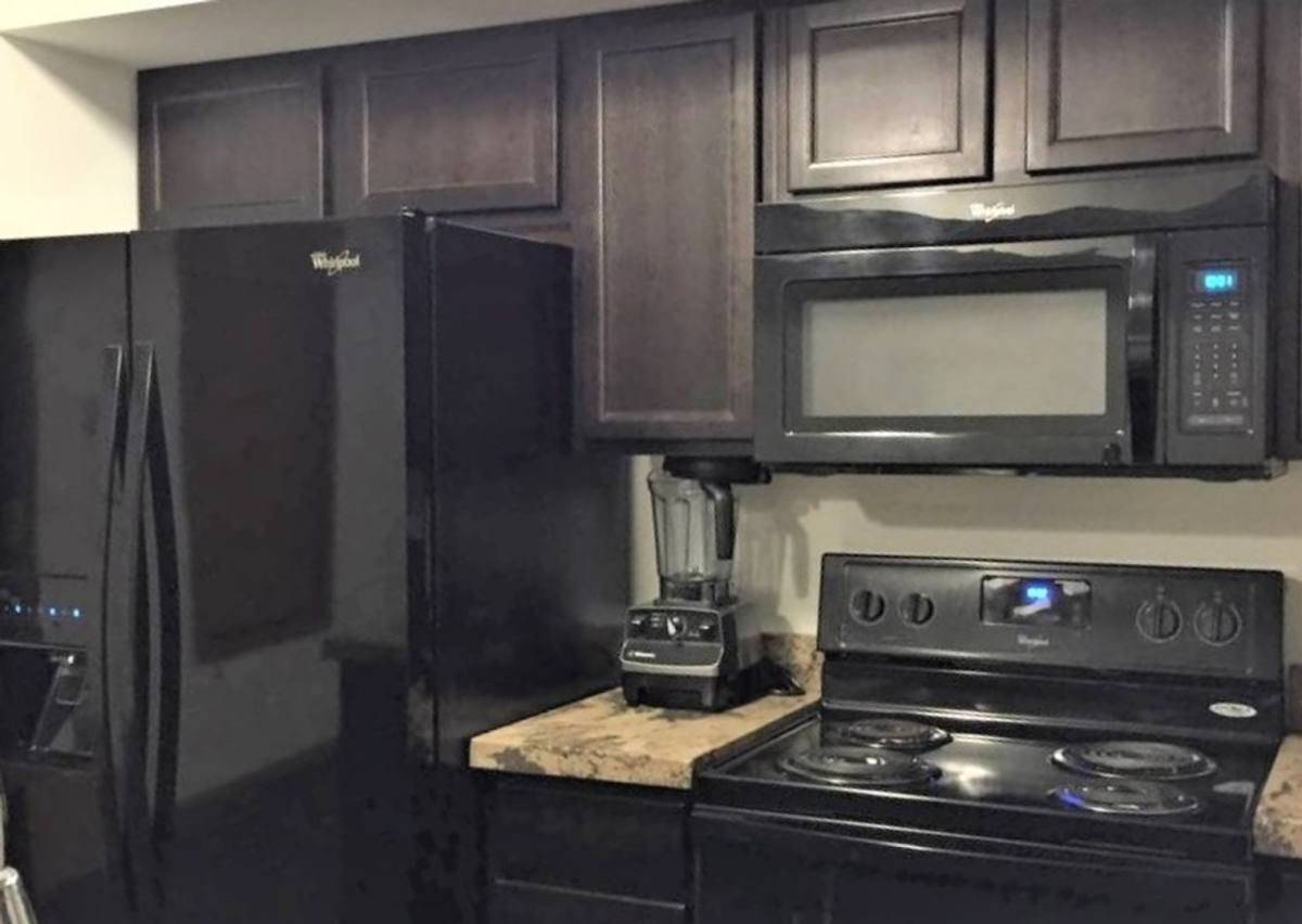 Apartment for rent at 112 College Ave, Greensburg, PA 15601