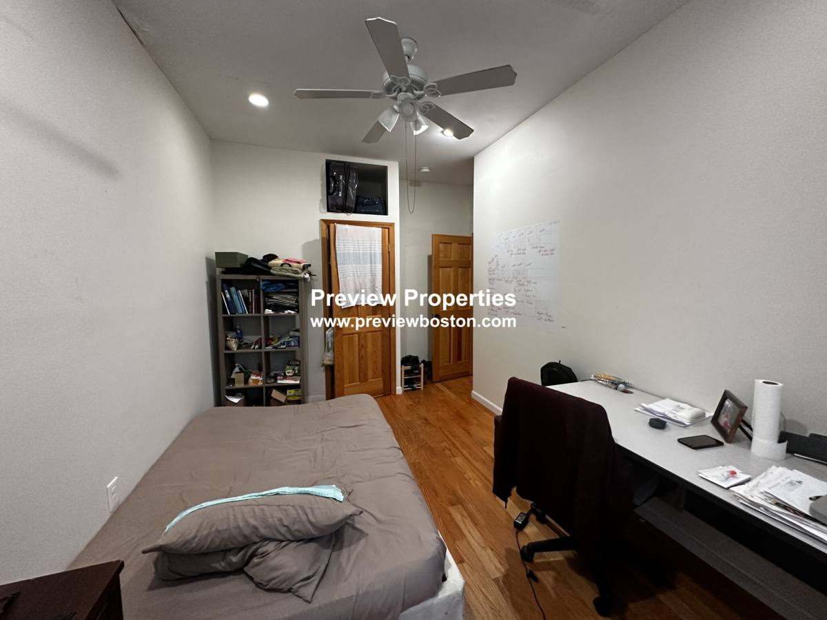 Apartment for rent at 10 Moreland #2P, Boston, MA 02118