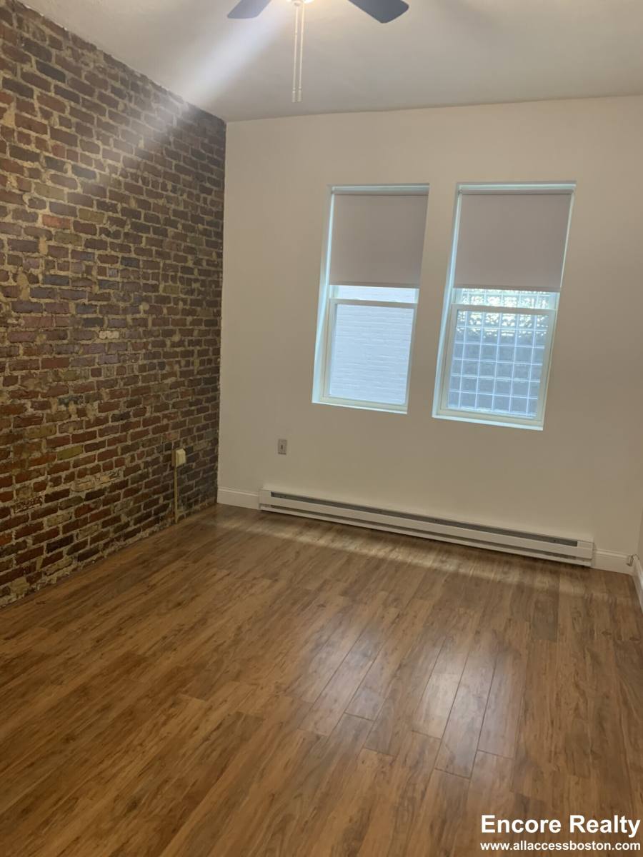 Apartment for rent at 111 Norway St #105, Boston, MA 02115
