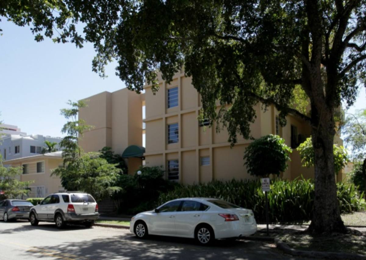 Apartment for rent at 230 Calabria Ave, Miami, FL 33134
