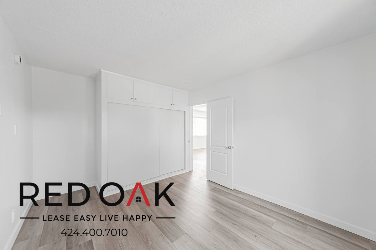 Condo for rent at 8720 Owensmouth Ave #9, Canoga Park, CA 91304