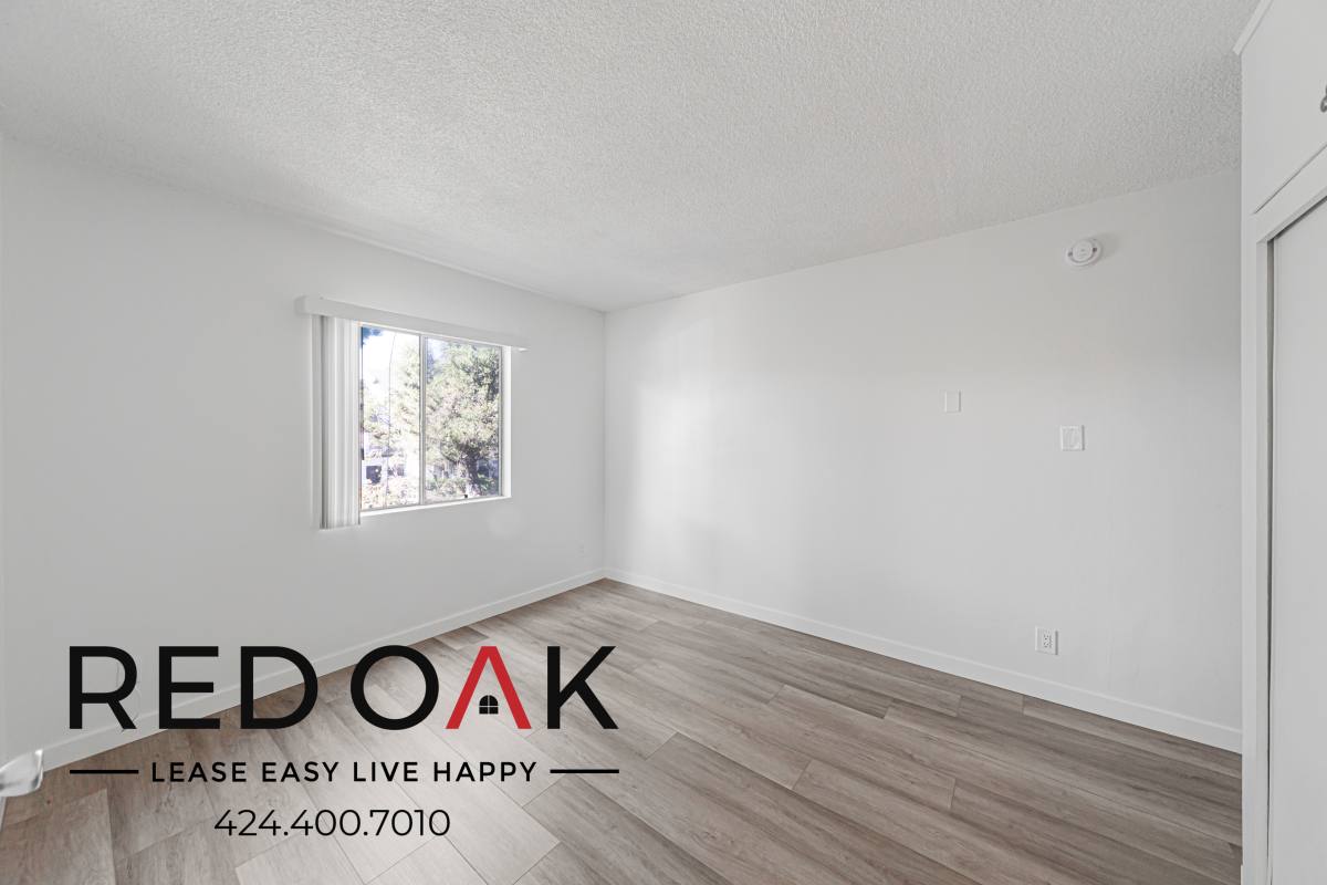 Condo for rent at 8720 Owensmouth Ave #9, Canoga Park, CA 91304