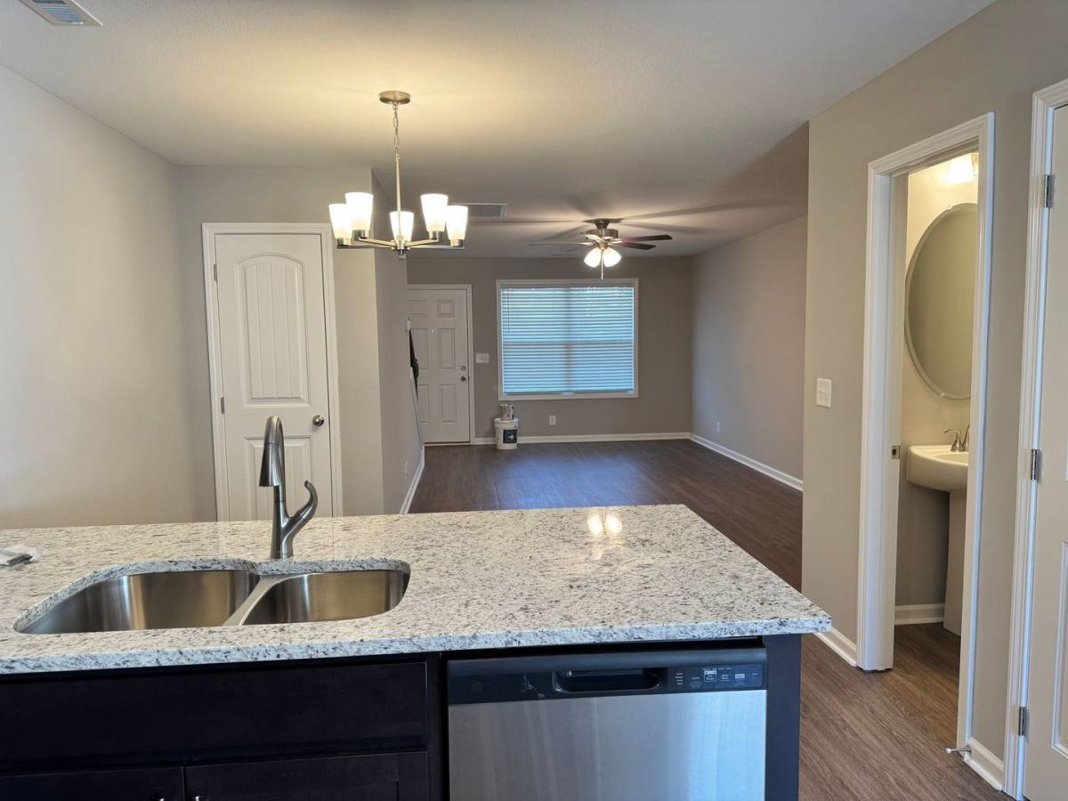 Townhouse for rent at 118 Davis Ridge Lane, Clarksville, TN 37040