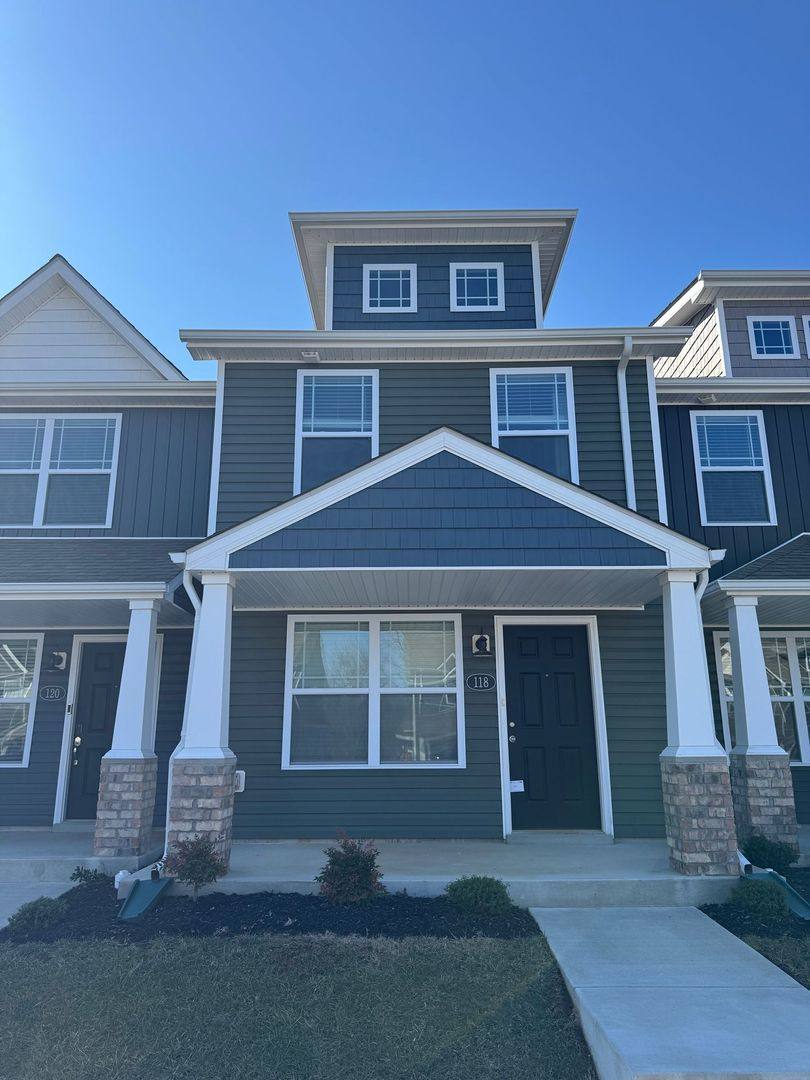 Townhouse for rent at 118 Davis Ridge Lane, Clarksville, TN 37040