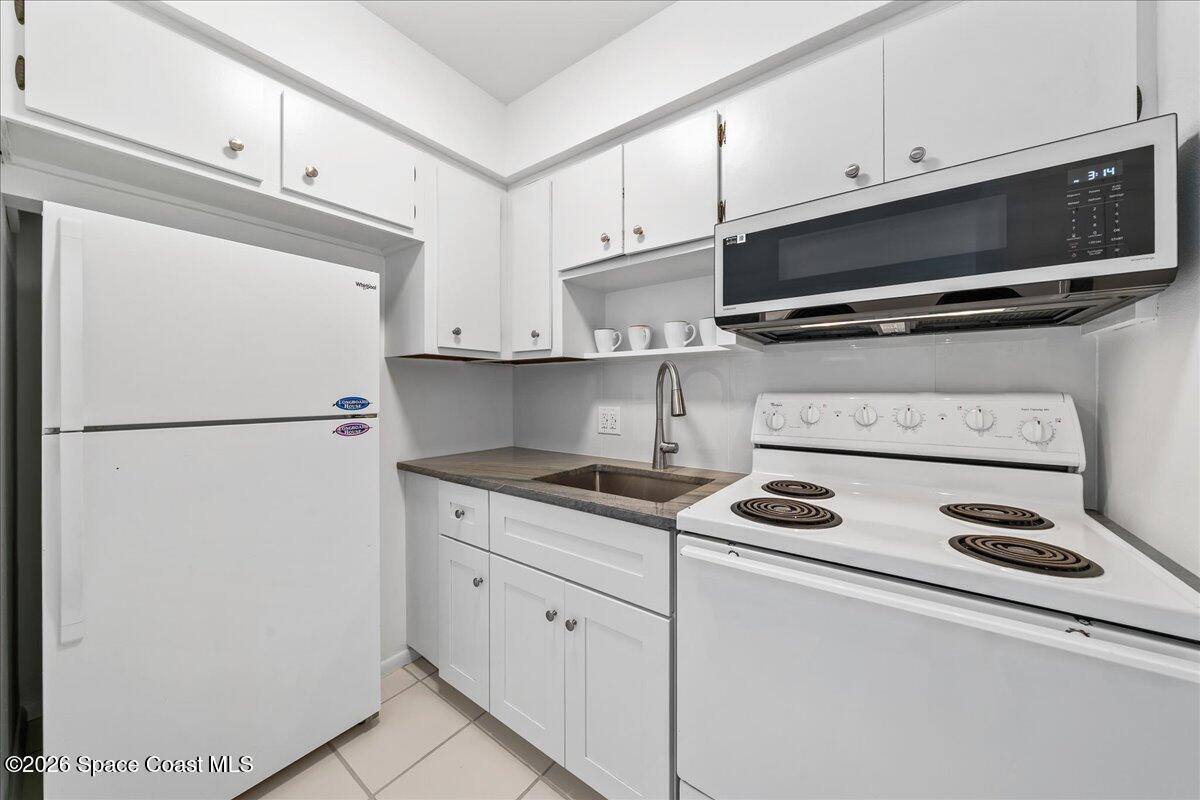 Apartment for rent at 419 Ocean Ave #205, Melbourne Beach, FL 32951