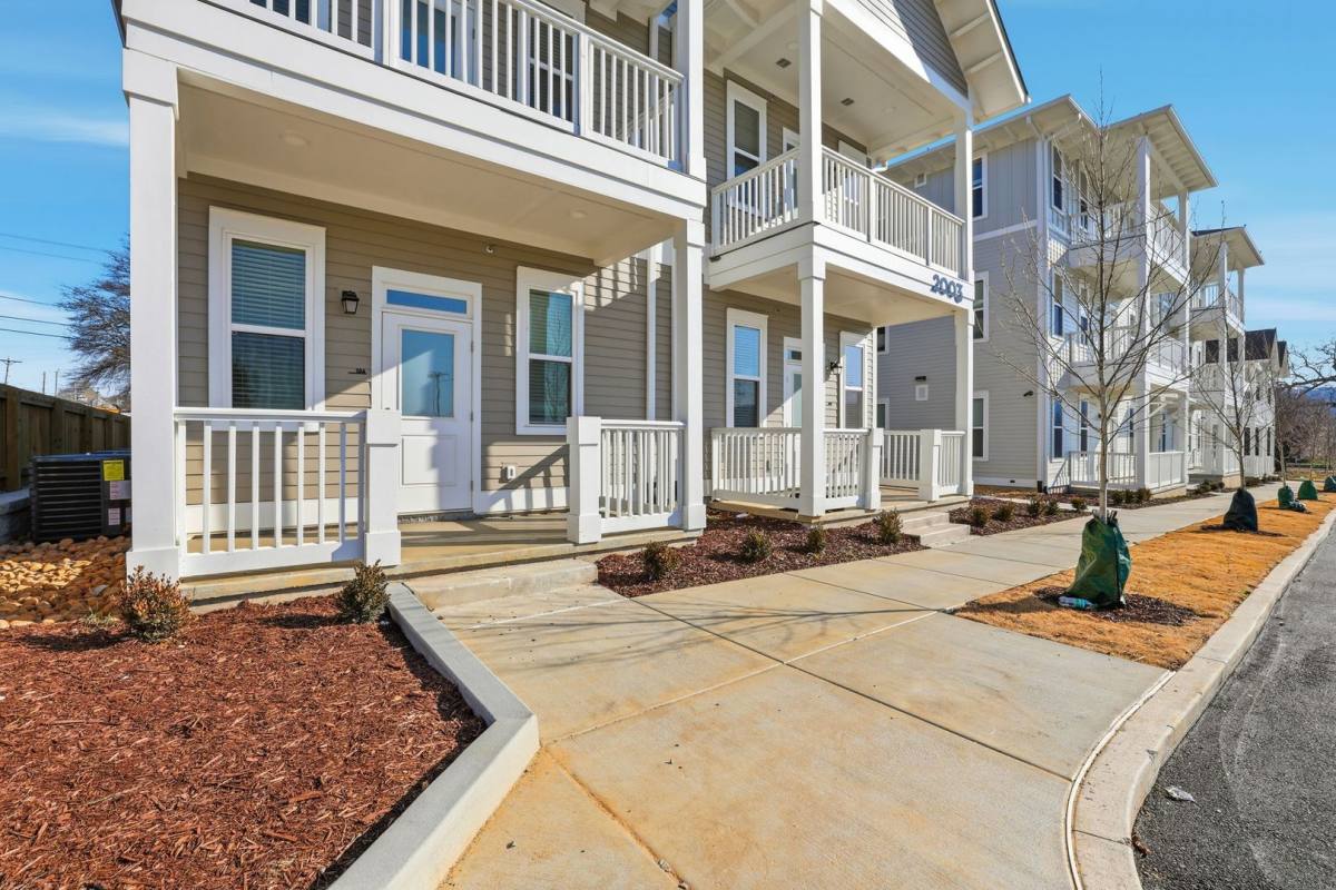 Apartment for rent at 2003 Bailey Ave, Chattanooga, TN 37404