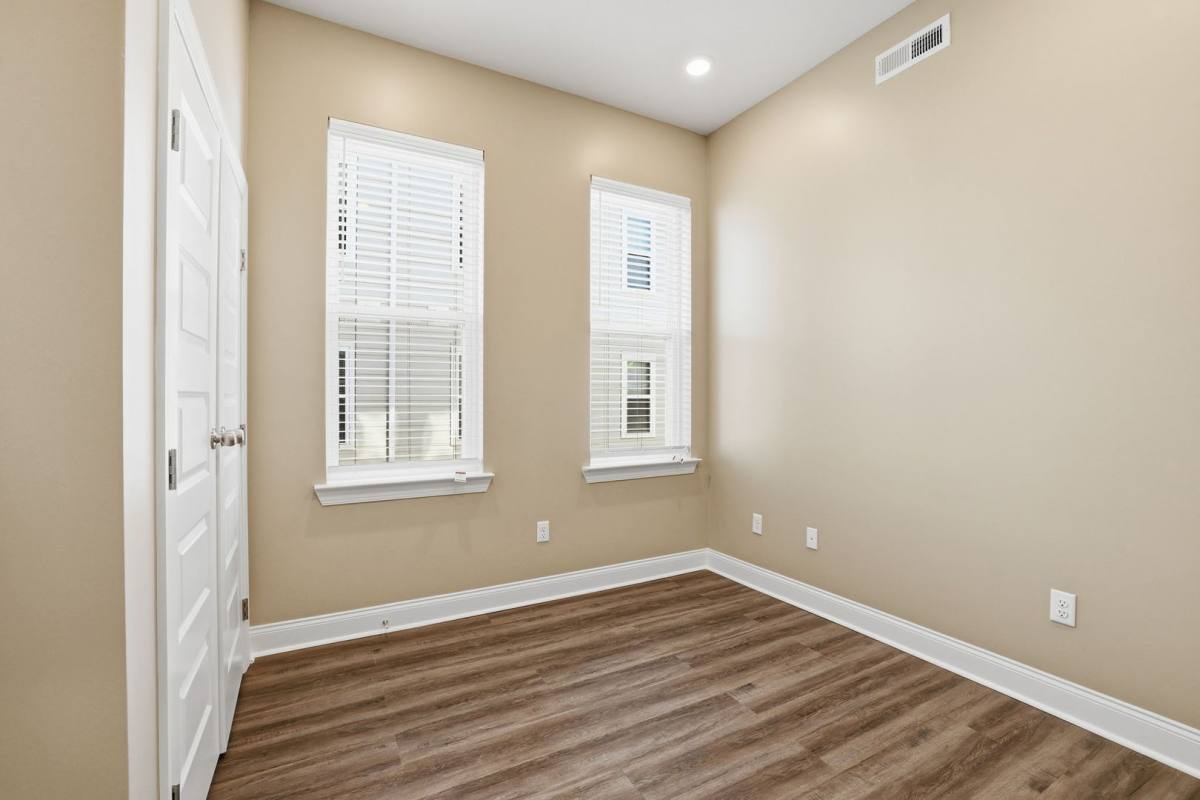 Apartment for rent at 2003 Bailey Ave, Chattanooga, TN 37404