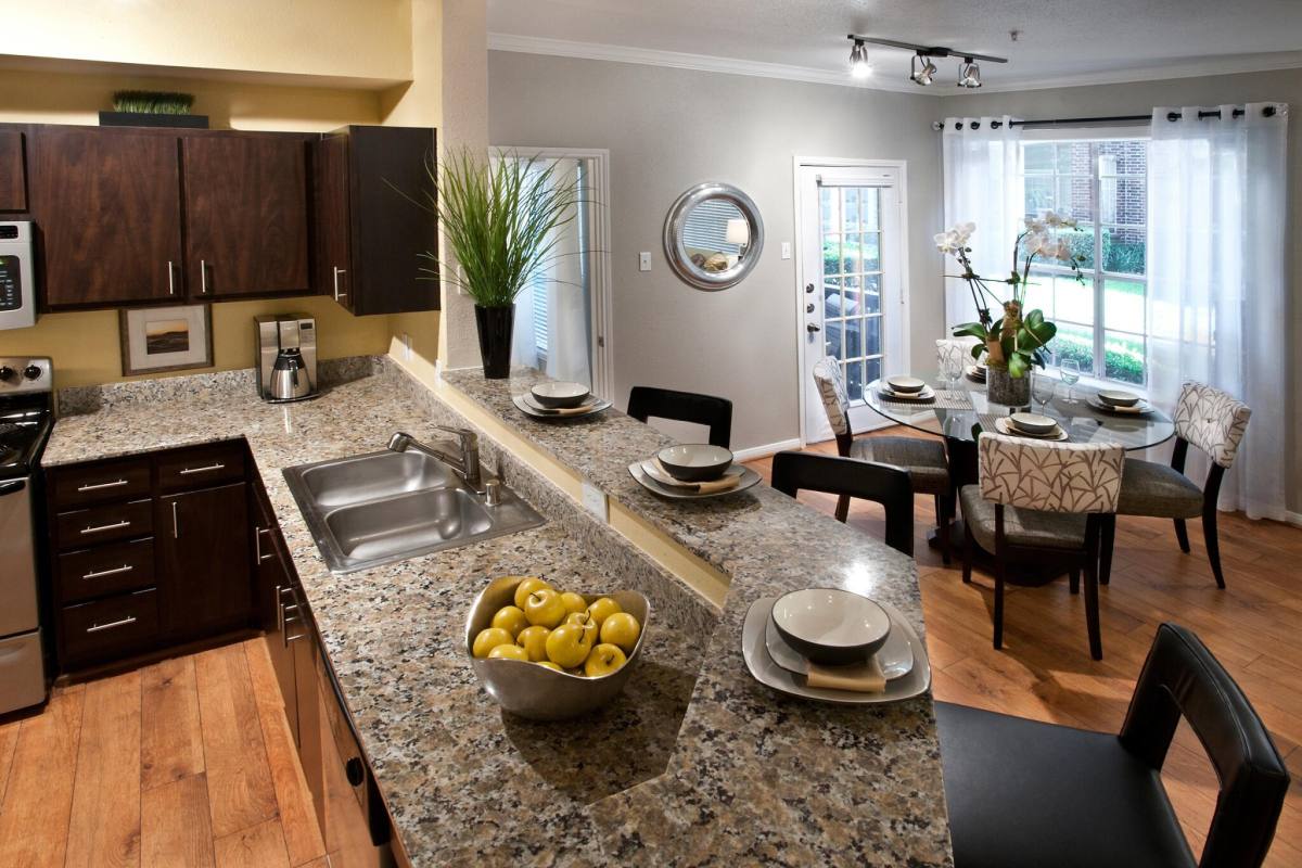 Apartment for rent at 8787 Woodway Dr #TPPT6, Houston, TX 77063