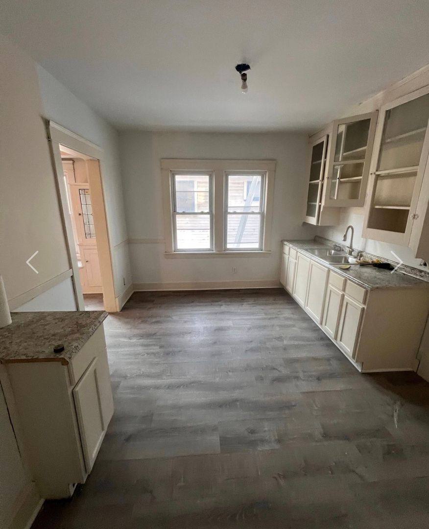 Apartment for rent at 9509 Parkview Ave, Cleveland, OH 44104