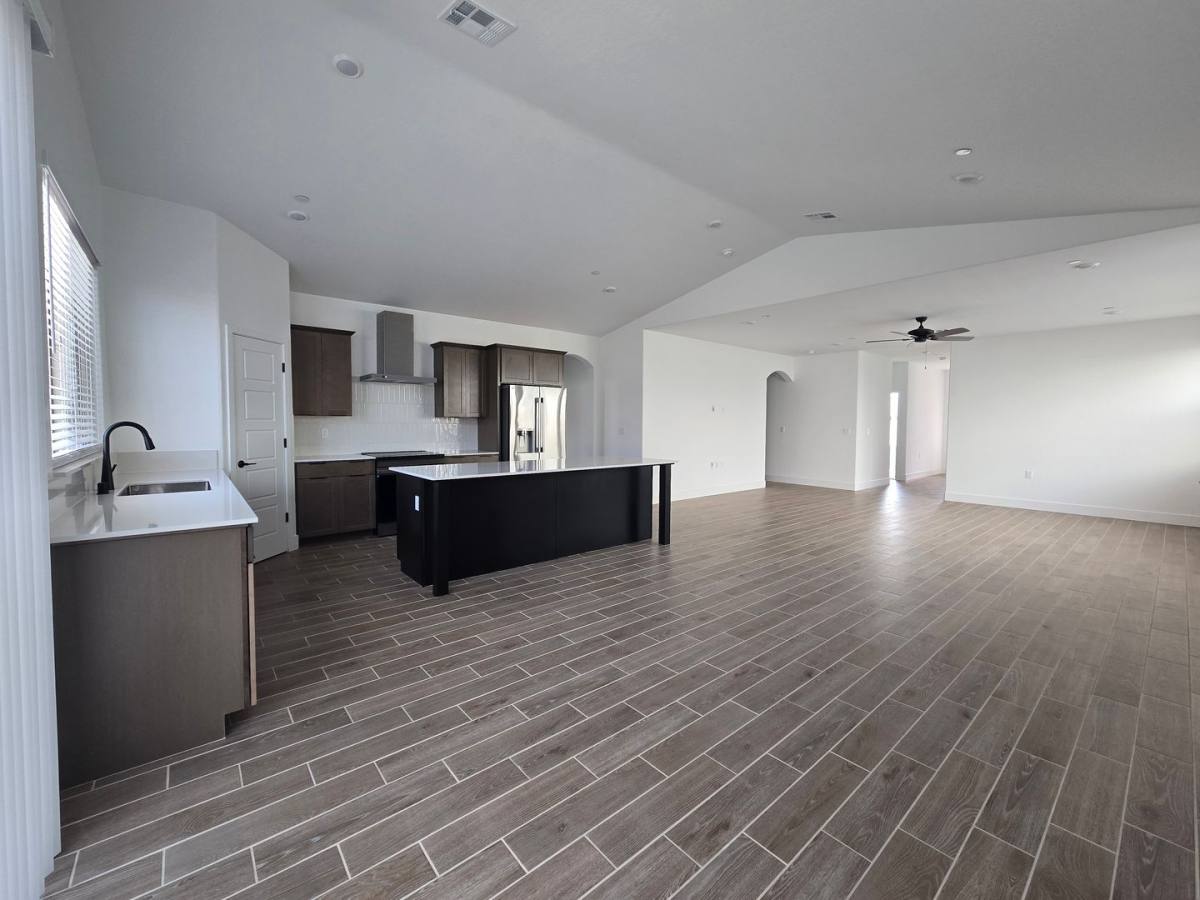 House for rent at 1455 N Frontier St, Hanford, CA 93230
