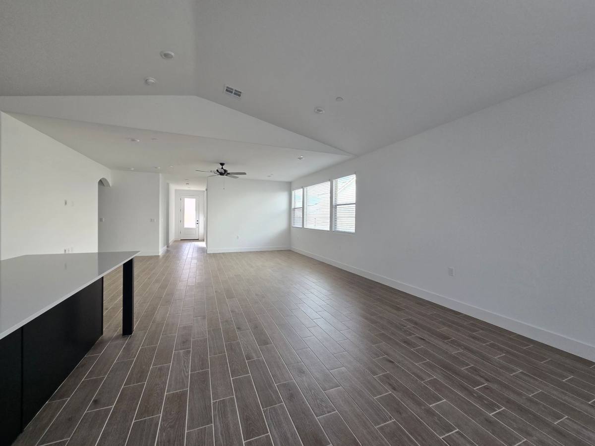 House for rent at 1455 N Frontier St, Hanford, CA 93230