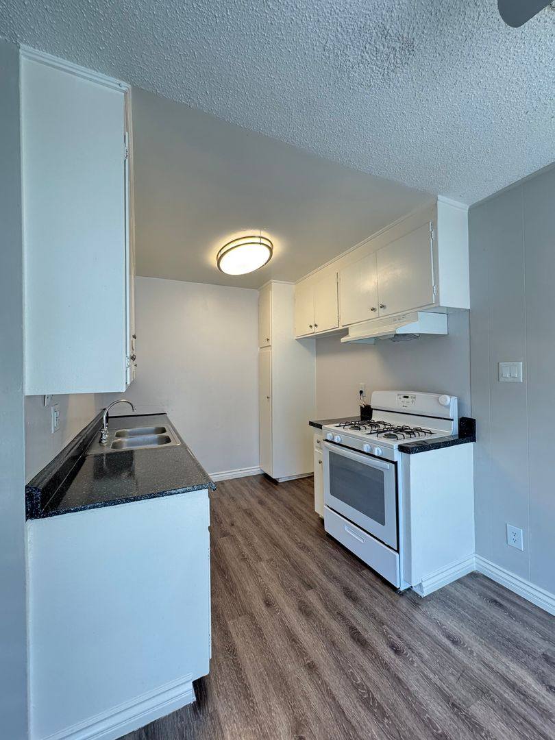 Apartment for rent at 21827 Lanark St, Canoga Park, CA 91304