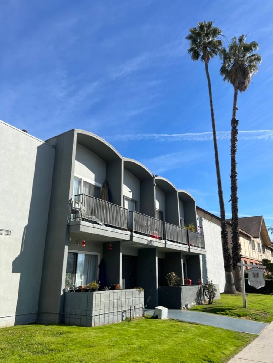 Apartment for rent at 21827 Lanark St, Canoga Park, CA 91304