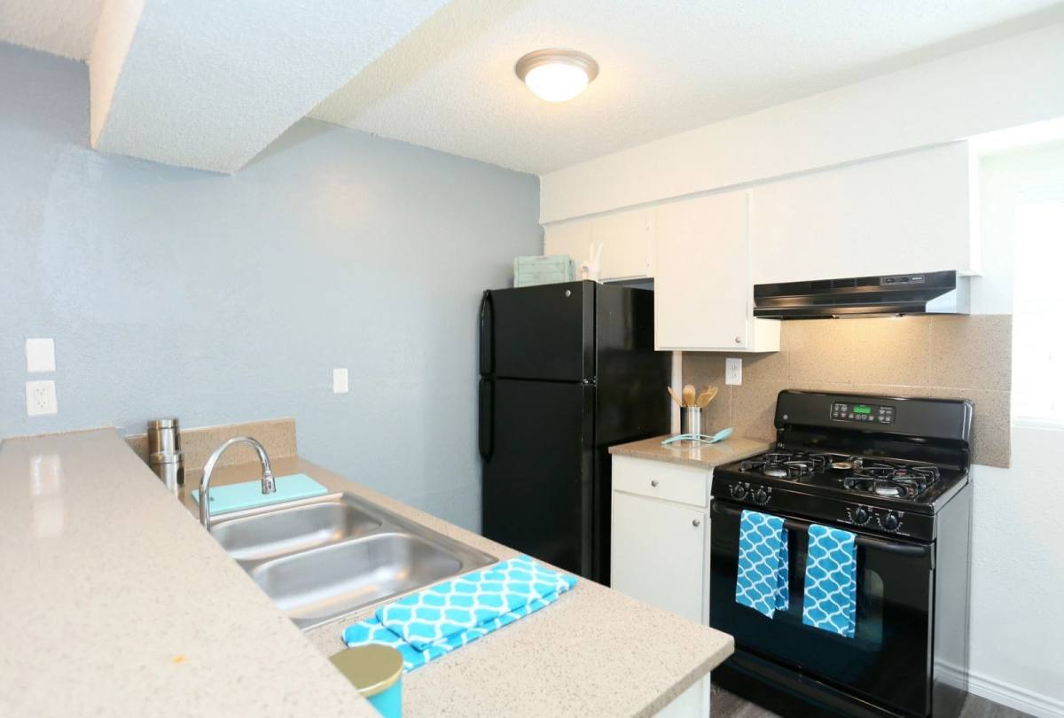 Apartment for rent at 6103 Manor Rd, Austin, TX 78723