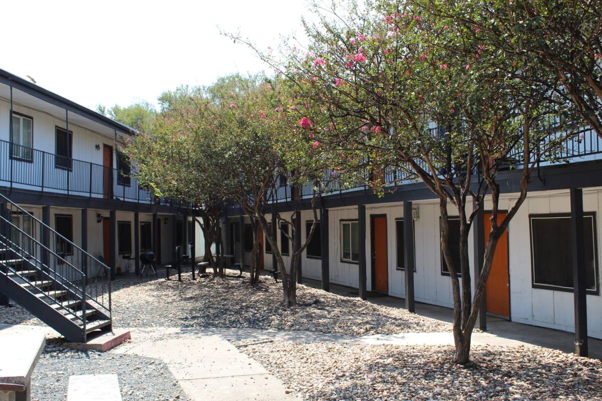 Apartment for rent at 6103 Manor Rd, Austin, TX 78723
