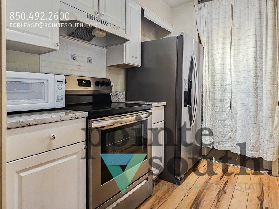 Townhouse for rent at 601 E Burgess Rd #E4, Pensacola, FL 32504