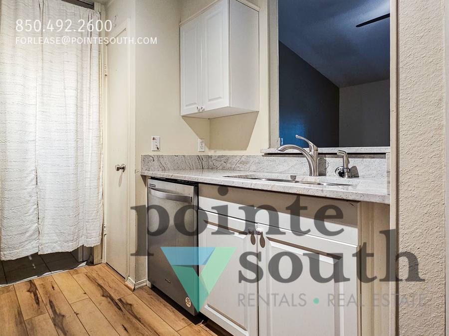 Townhouse for rent at 601 E Burgess Rd #E4, Pensacola, FL 32504