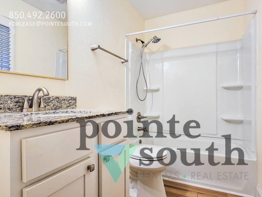Townhouse for rent at 601 E Burgess Rd #E4, Pensacola, FL 32504