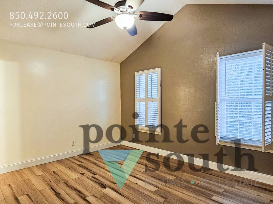 Townhouse for rent at 601 E Burgess Rd #E4, Pensacola, FL 32504
