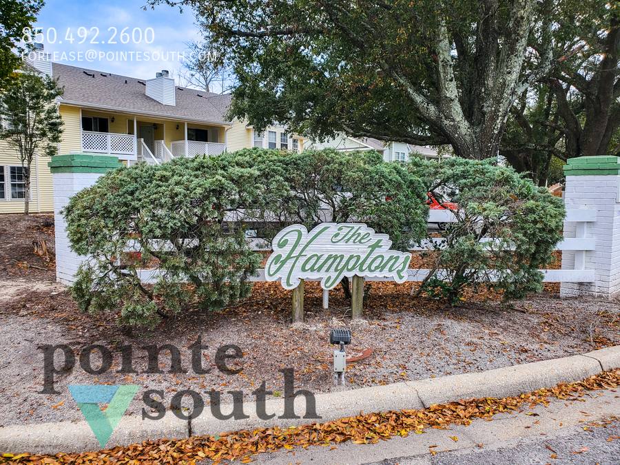 Townhouse for rent at 601 E Burgess Rd #E4, Pensacola, FL 32504