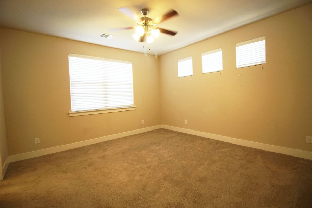 Townhouse for rent at 523 High Tech Dr, Georgetown, TX 78626