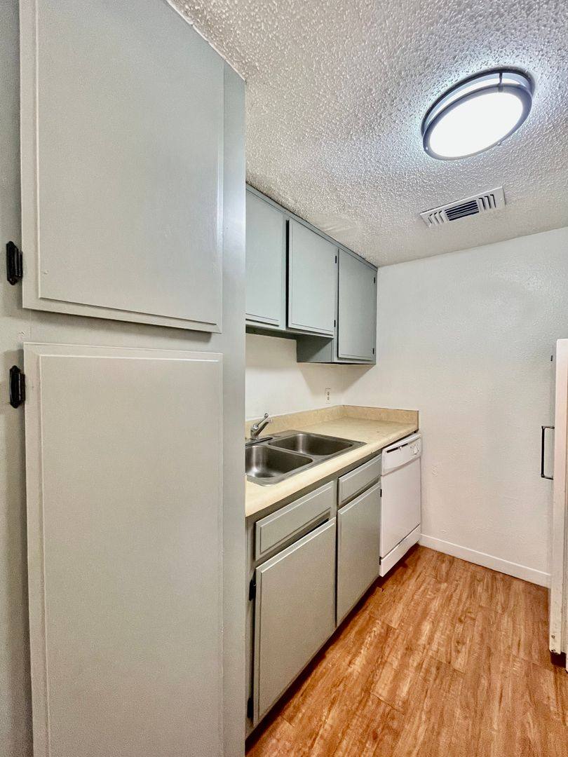 Apartment for rent at 1021 Chestnut Place, San Marcos, TX 78666