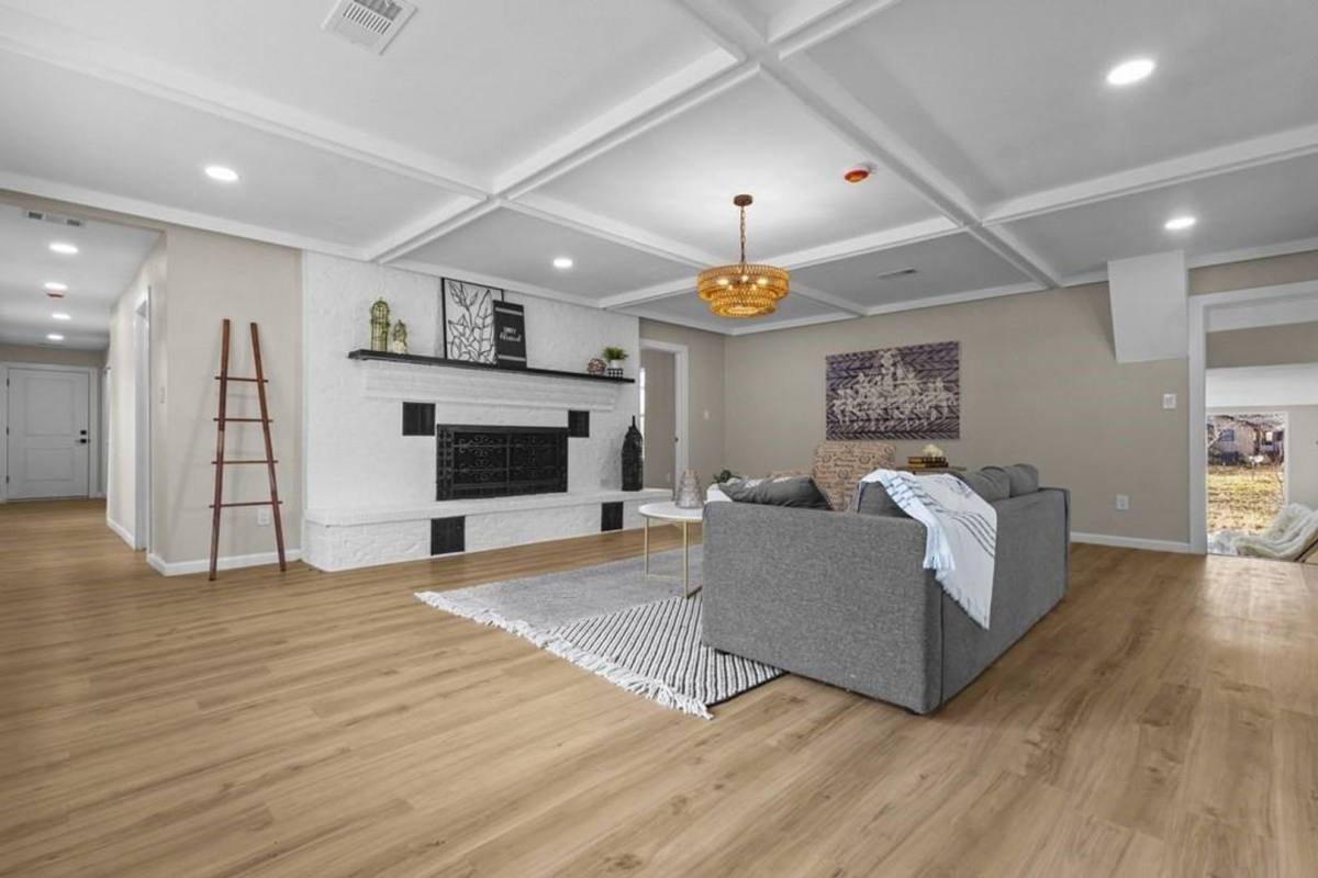 House for rent at 2155 Hickory Trace, Mabank, TX 75156