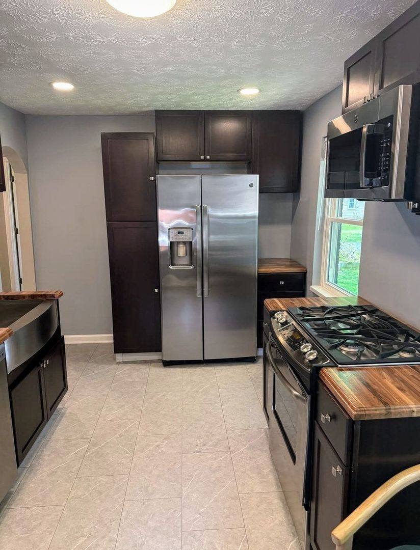 House for rent at 8079 W 3rd St, New Lebanon, OH 45345