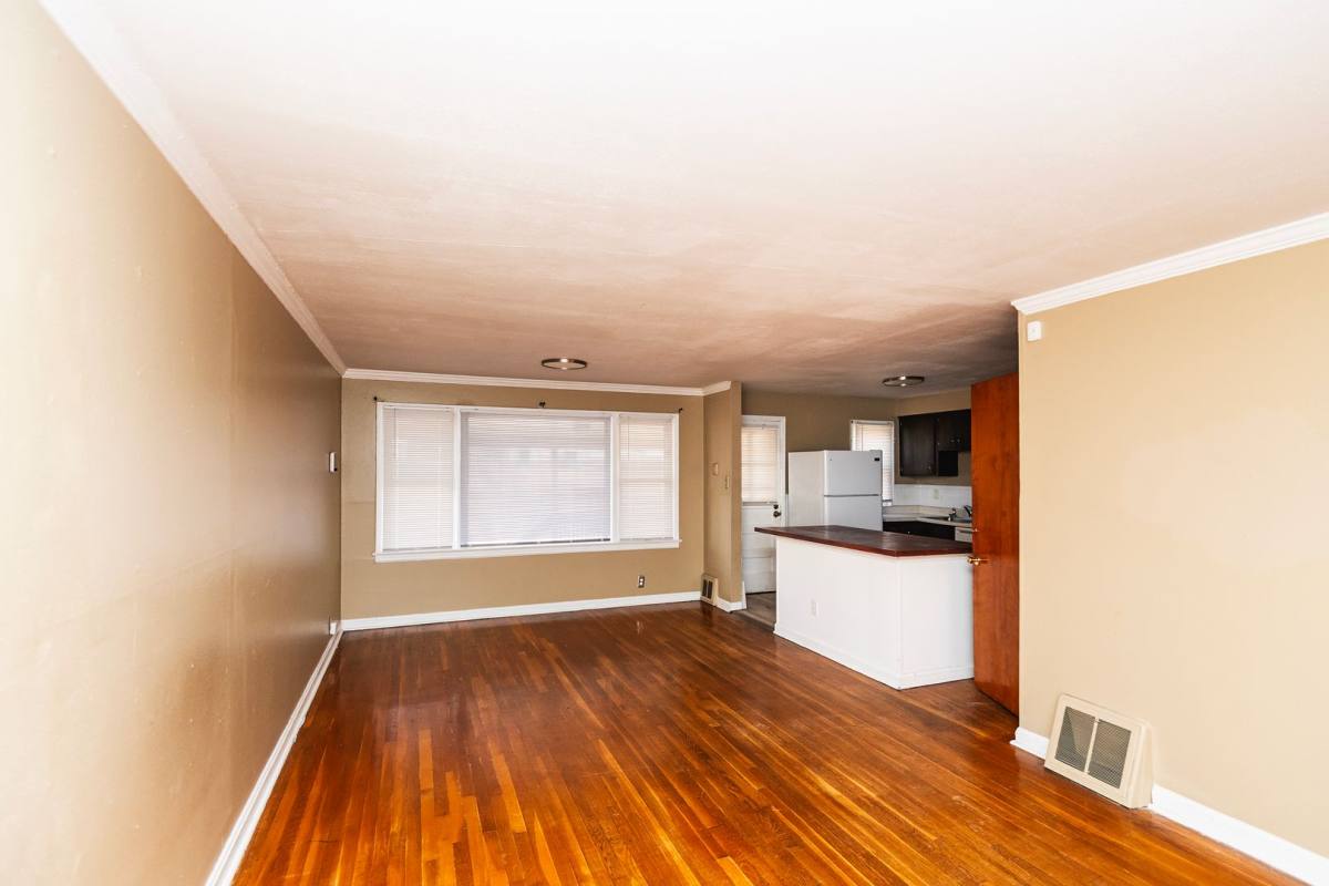 House for rent at 1115 Bakewell Dr, Saint Louis, MO 63137