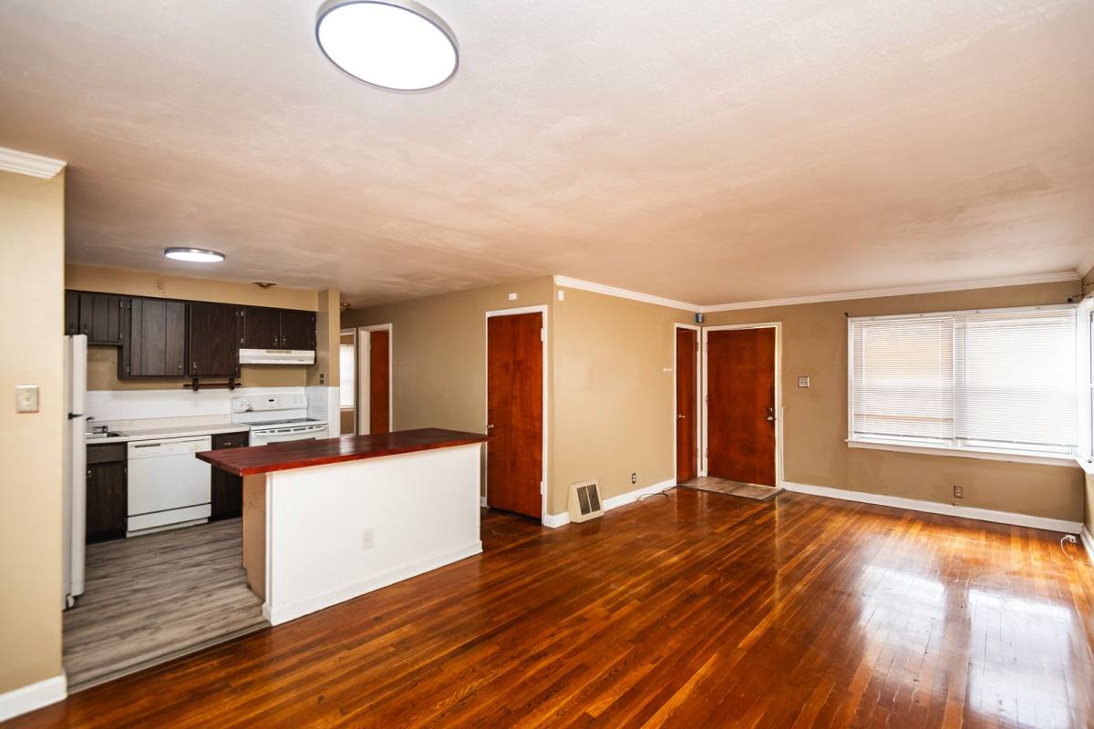 House for rent at 1115 Bakewell Dr, Saint Louis, MO 63137