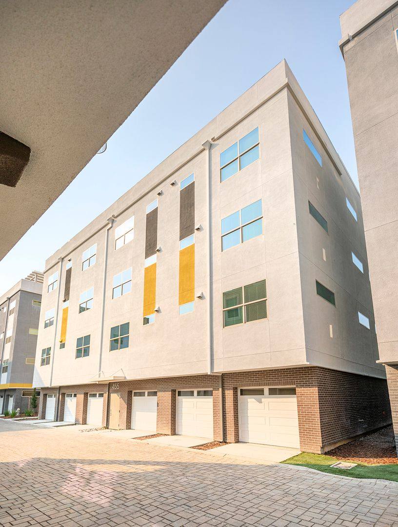 Apartment for rent at 455-459 Tailoff Lane, Sacramento, CA 95818