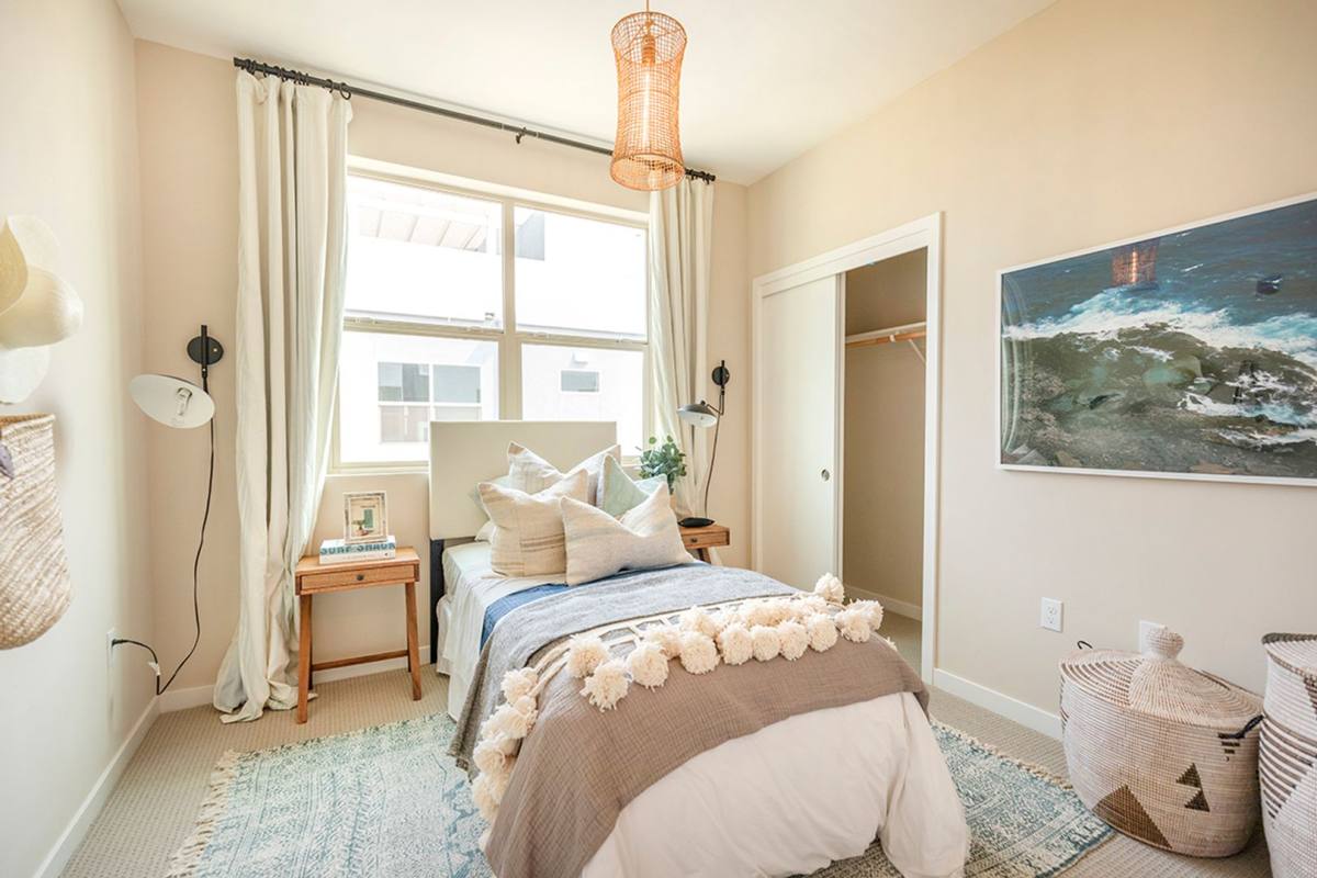 Apartment for rent at 455-459 Tailoff Lane, Sacramento, CA 95818