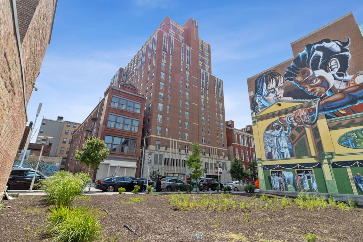 Apartment for rent at 518 Fayette St, Baltimore, MD 21202