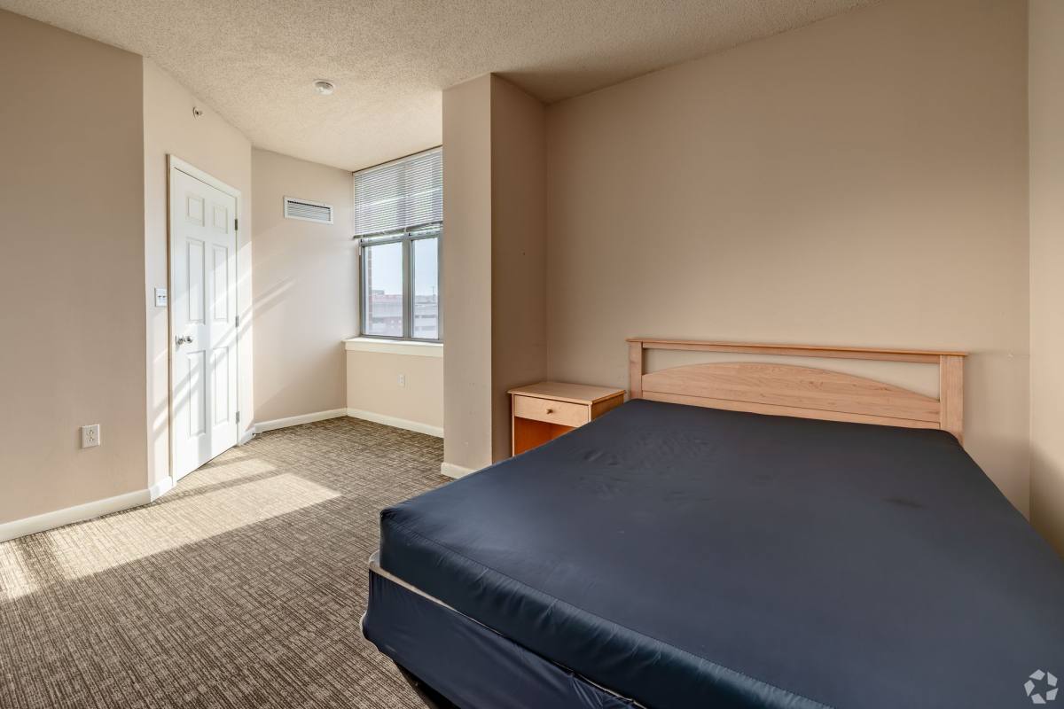 Apartment for rent at 518 Fayette St, Baltimore, MD 21202