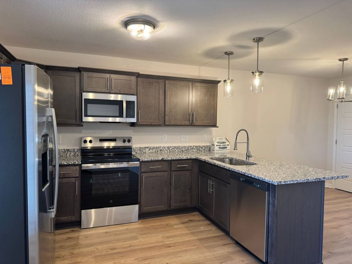 Townhouse for rent at 130 Quarry Point Dr, Clarksville, TN 37043