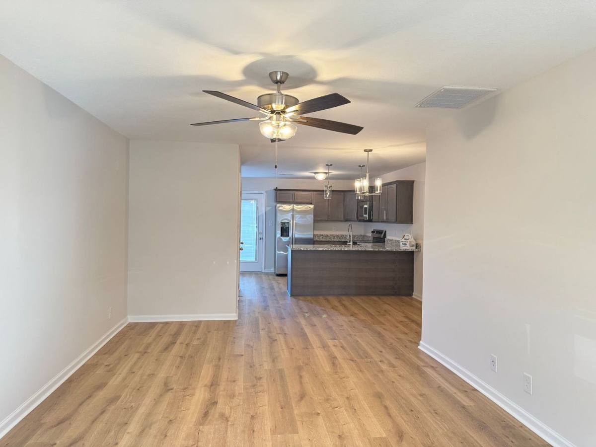 Townhouse for rent at 130 Quarry Point Dr, Clarksville, TN 37043