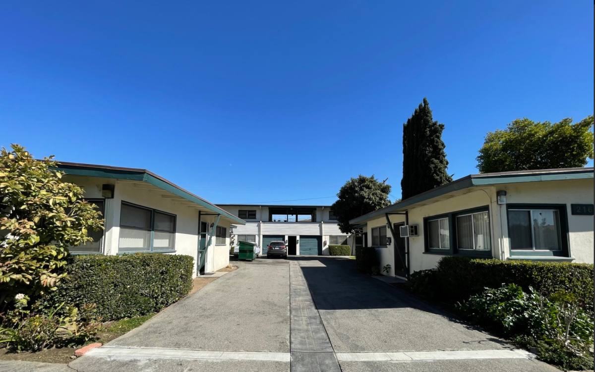 Apartment for rent at 216 Santa Rosa Rd, Arcadia, CA 91007