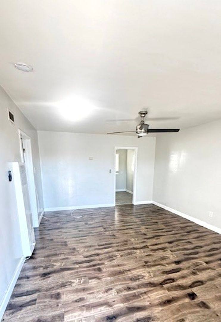 Apartment for rent at 6601 Crenshaw Blvd, Los Angeles, CA 90043